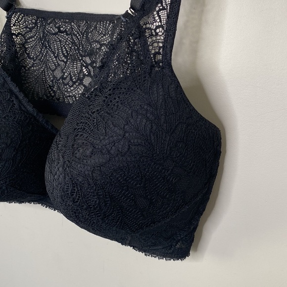 Deesse Black All-Over Lace Wireless Padded Bralette - Picture 4 of 14